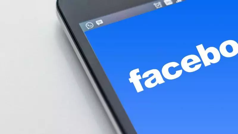How to download a mp4 facebook video